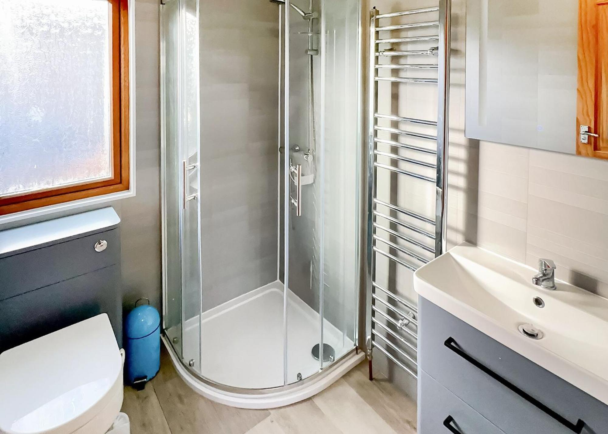 Calloose Holiday Park Хейл Екстериор снимка